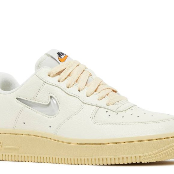 ๐ Nike Air Force 1 07 LX - Coconut ๐ฅฅ Lemon ๐ Vanilla ๐ฆ Bone ๐ฆด Size W10.5 ๐ - Picture 7 of 10